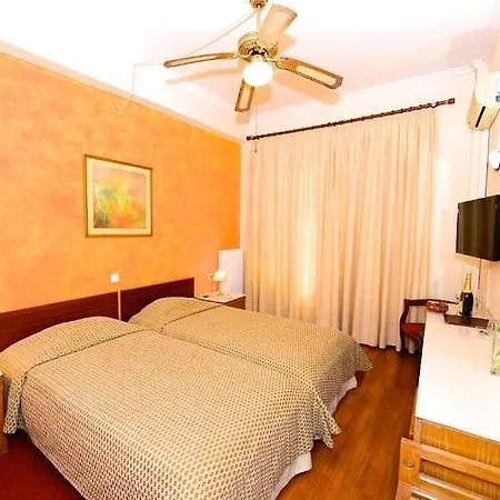 Dalia Hotel 2*